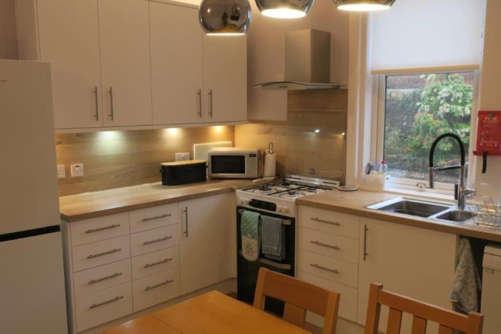 Вилла Cumbrae View House Ларгс Экстерьер фото